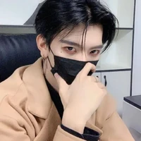 Lâm Thiên Phương*hắn