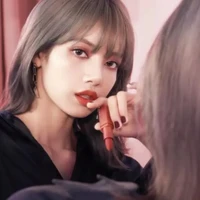 𝙇𝙞𝙨𝙖(chị)