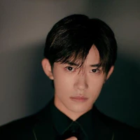 Dịch Dương Thiên Tỉ