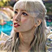 Hirai Momo