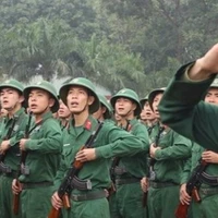 tập thể lính (10-20 người)