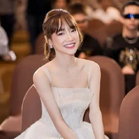 Nhã Phương ( mẹ Ngọc)