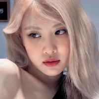 @roses_are_rosie