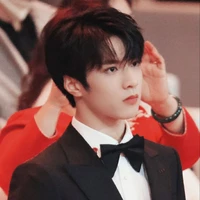 LƯU DIỆU VĂN