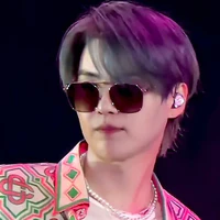 Min Yoongi - hắn, bạn anh