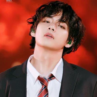 Kim Taehyung-Hắn