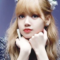 Lisa 10 tuổi
