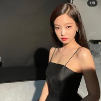 jennie (em)