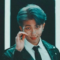 Kim Namjoon-ba hắn