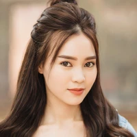 Lan Ngọc(bạn thân Ngân)