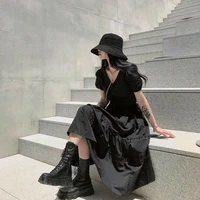 Selly ( Người hầu thân cận bên cạnh cô )