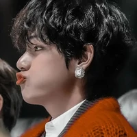 Kim Taehyung"taetae,hắn"