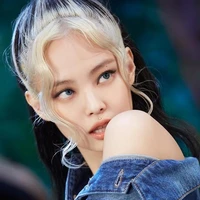 KIM JENNIE