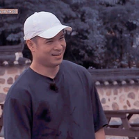 Vinh ( bạn trai Ngân)