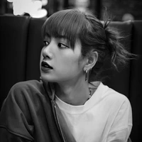 LaLisa Manoban(cô)
