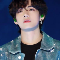 KIM TAE HYUNG(anh)