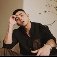 Jun Phạm (bạn thân Huy)