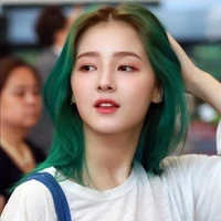 Lee Nancy [ Cy ]