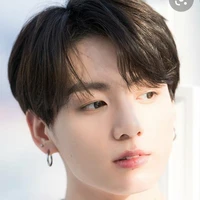 Jungkook(Hắn)