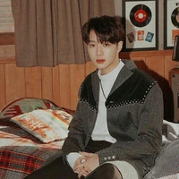 Lai Guanlin(bn YG,TH)