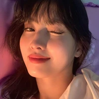 HIRAI MOMO