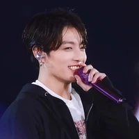 Jeon Kookie (White cat) Cô