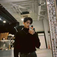 Sangwon(anh hai Chaeyoung)