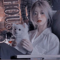 Queen Hally _Vũ Hàn Tuyết Băng