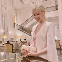 Hari(mẹ Huy,Jun)