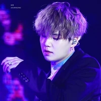 Min Yoongi ( Suga)
