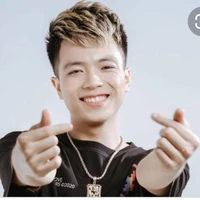 hoài nam (bạn của mimi)