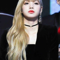 Lisa( chị Bonhyuk)