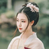 Hoa ( nô tì của TC )