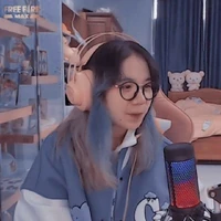 Yuna - Tác giả