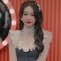 Khiết (mẹ Ngọc)
