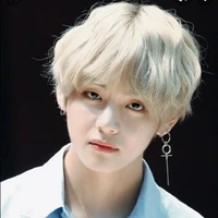 kim tae huyng- hắn
