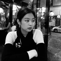 Kim Jennie-chị hai