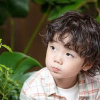 Khán Huân(7 tuổi)