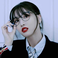 Hirai Momo