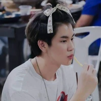 Nut(em trai song sinh của Prem)