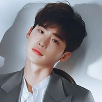Lee Jong Suk