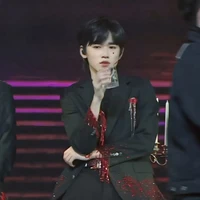 Tống Á Hiên
