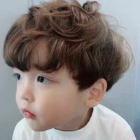 Nam lúc nhỏ