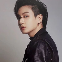 Juni (chị sinh đôi vs JK)