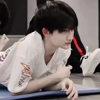 Dư Vũ Hàm _ Tiểu Dư