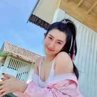 Ngân {bạn thân của Ngọc, zợ Jun}