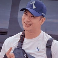 Trương Thế Vinh(anh trai Jun)