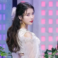Lee Ji-eun ( IU)