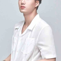 Kim Jongin(anh cô)