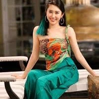 Thúy Ngân(bn thân Ngọc)